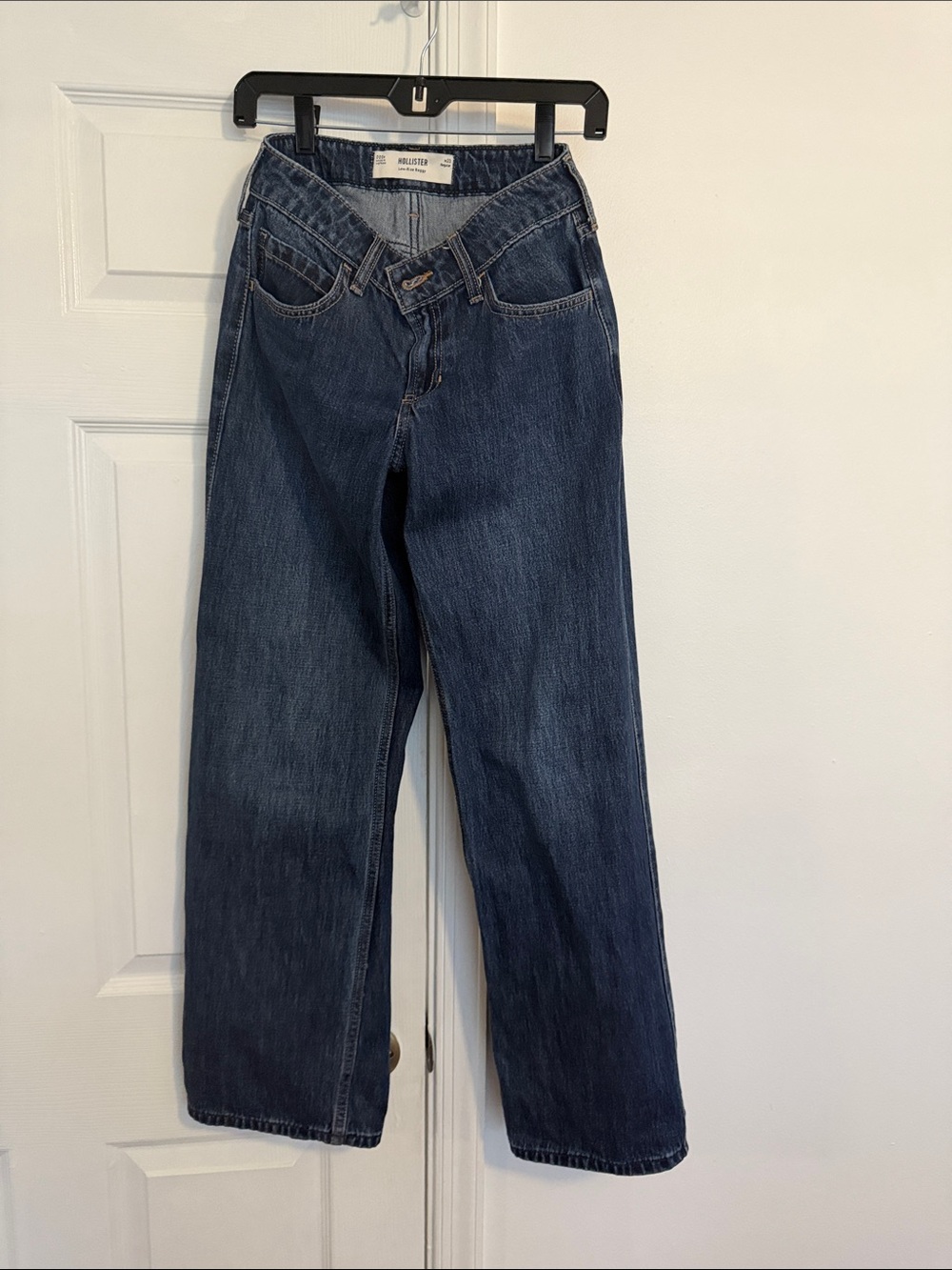 Hollister High-Rise Straight Leg Jeans - Dark Blue Denim